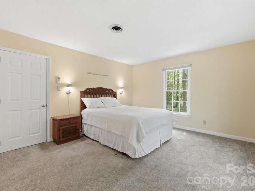 109 Fairway Drive, Fort Mill, SC 29715.  MLS# CAR4375161, YatesRealty ID 22123. 