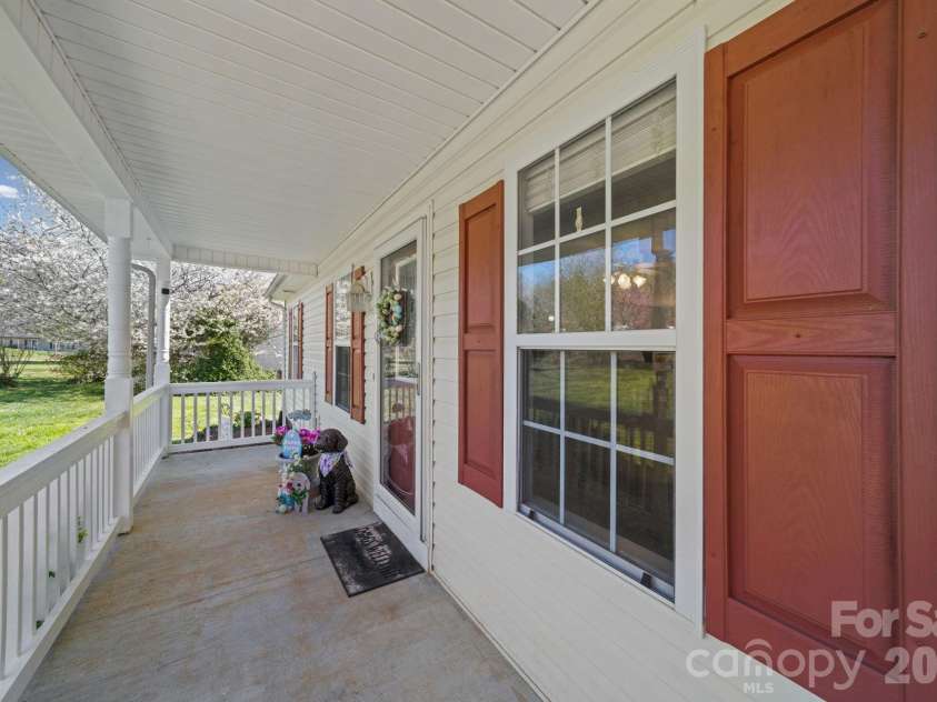 1024 Daniel Drive, Stanley, NC 28164.  MLS# CAR4368442, YatesRealty ID 22124. 