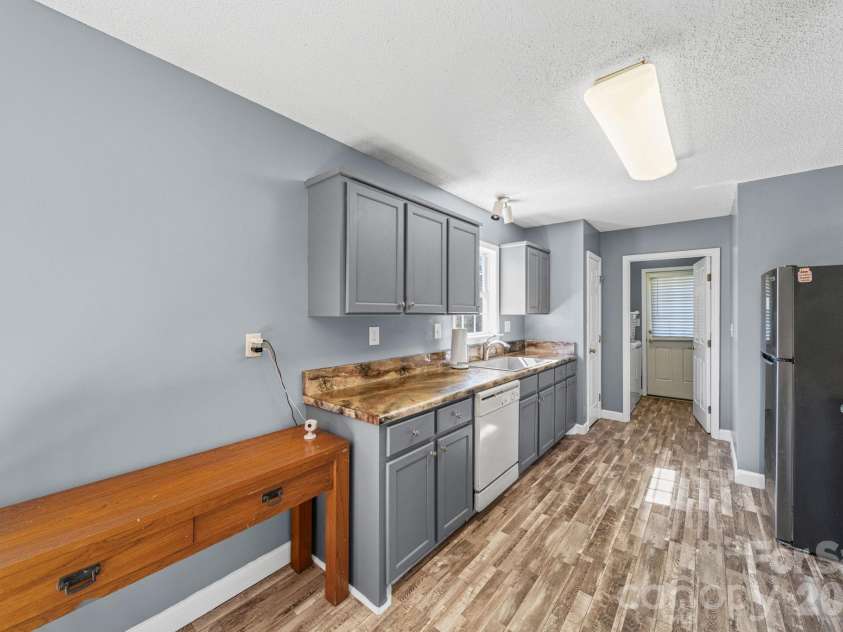 1024 Daniel Drive, Stanley, NC 28164.  MLS# CAR4368442, YatesRealty ID 22124. 