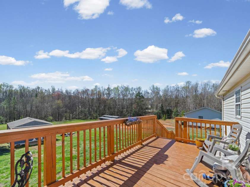1024 Daniel Drive, Stanley, NC 28164.  MLS# CAR4368442, YatesRealty ID 22124. 