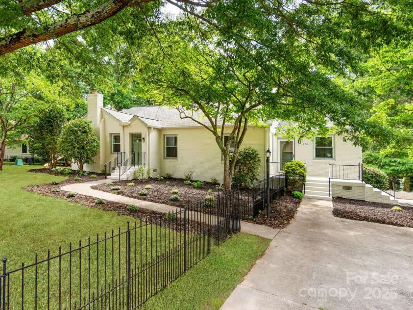 138 Shepherd Road, Mooresville, NC 28115.  MLS# CAR4261544, YatesRealty ID 22124. 