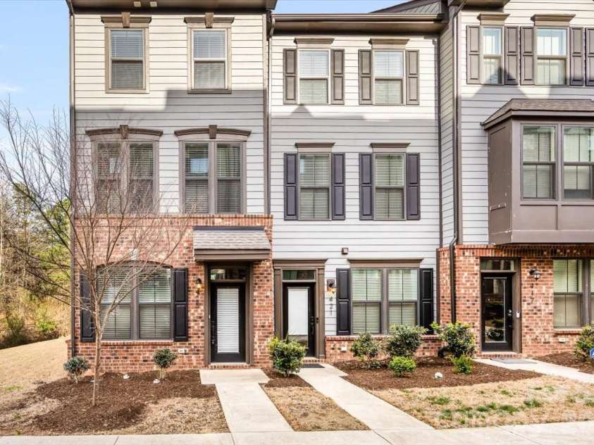 425 Tristram Lane, Charlotte, NC 28205.  MLS# CAR4353124, YatesRealty ID 22125. 