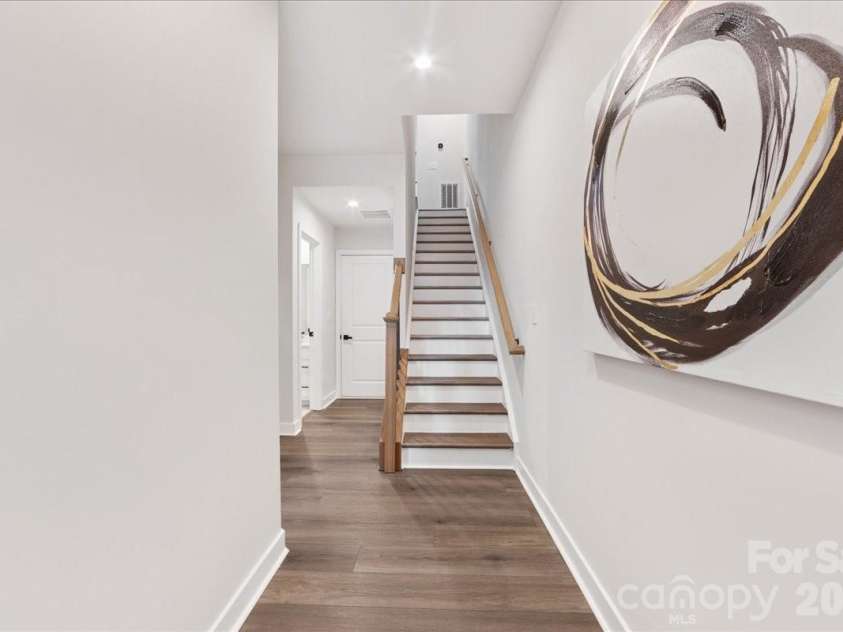 425 Tristram Lane, Charlotte, NC 28205.  MLS# CAR4353124, YatesRealty ID 22125. 