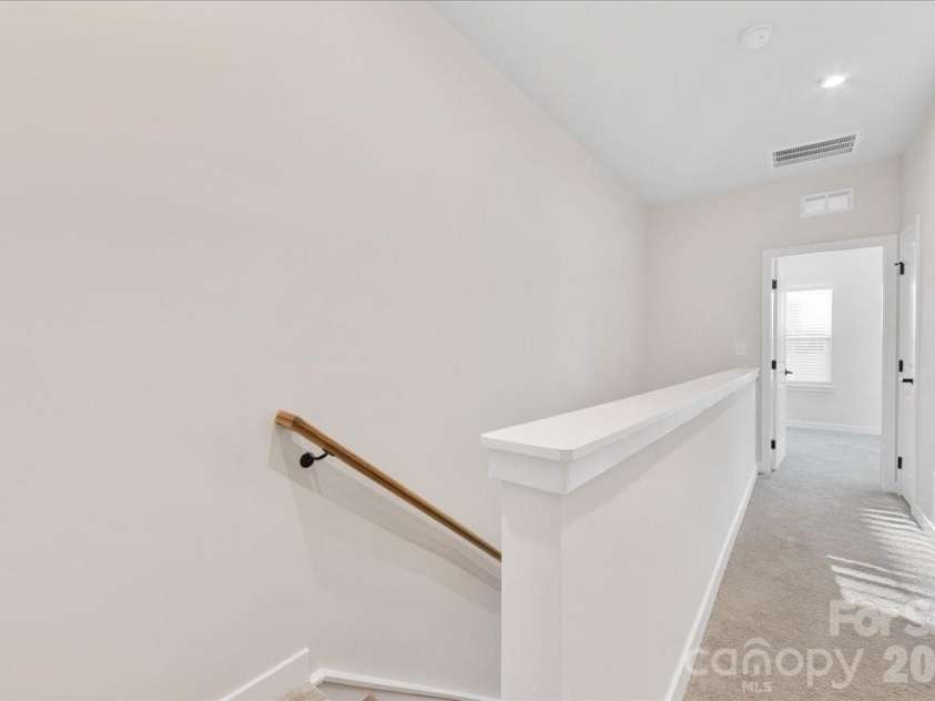 425 Tristram Lane, Charlotte, NC 28205.  MLS# CAR4353124, YatesRealty ID 22125. 