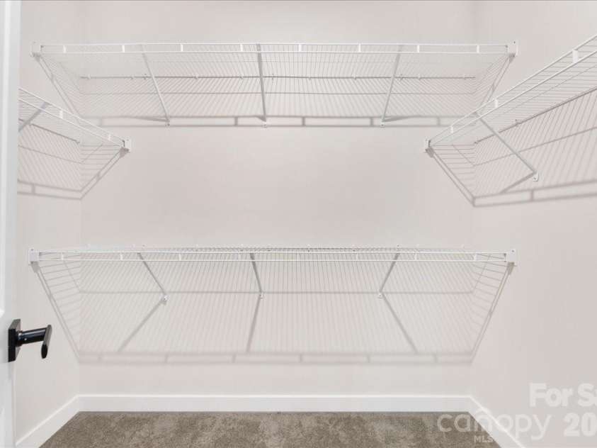 425 Tristram Lane, Charlotte, NC 28205.  MLS# CAR4353124, YatesRealty ID 22125. 