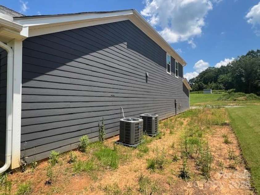 118 Still Creek Drive, Mooresville, NC 28115.  MLS# CAR4273465, YatesRealty ID 22126. 