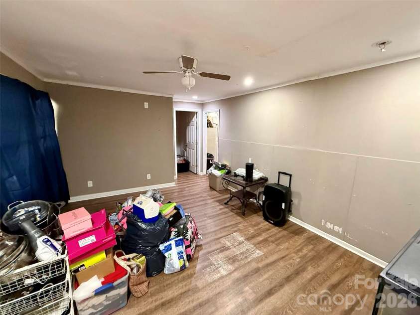 2607 Crescent Lane, Gastonia, NC 28052.  MLS# CAR4382323, YatesRealty ID 22126. 