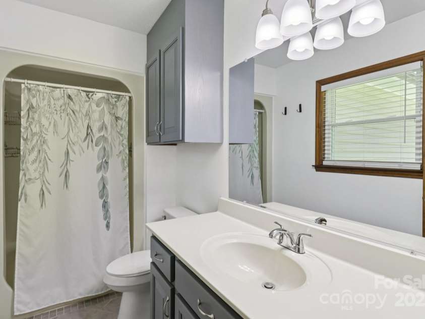 119 Legacy Lane, Harmony, NC 28634.  MLS# CAR4245167, YatesRealty ID 22127. Primary bathroom has plenty of storage