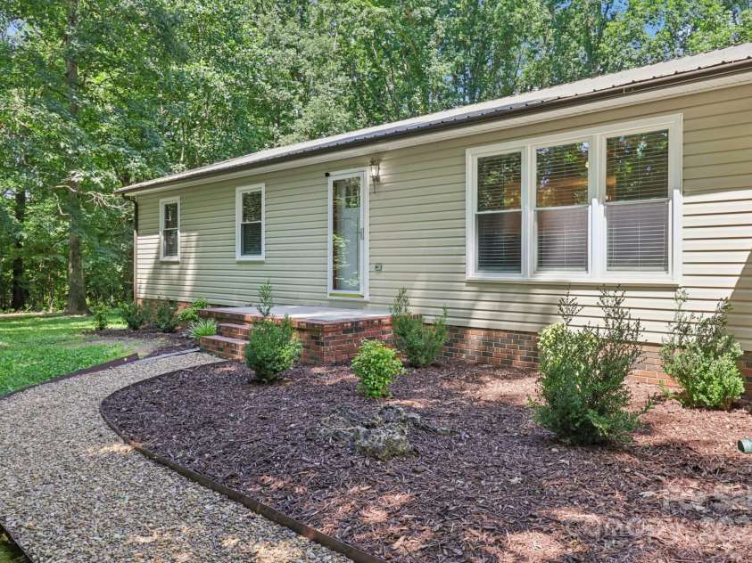 119 Legacy Lane, Harmony, NC 28634.  MLS# CAR4245167, YatesRealty ID 22127. Welcome home!