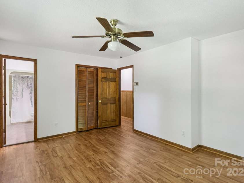 119 Legacy Lane, Harmony, NC 28634.  MLS# CAR4294206, YatesRealty ID 22127. Primary bedroom