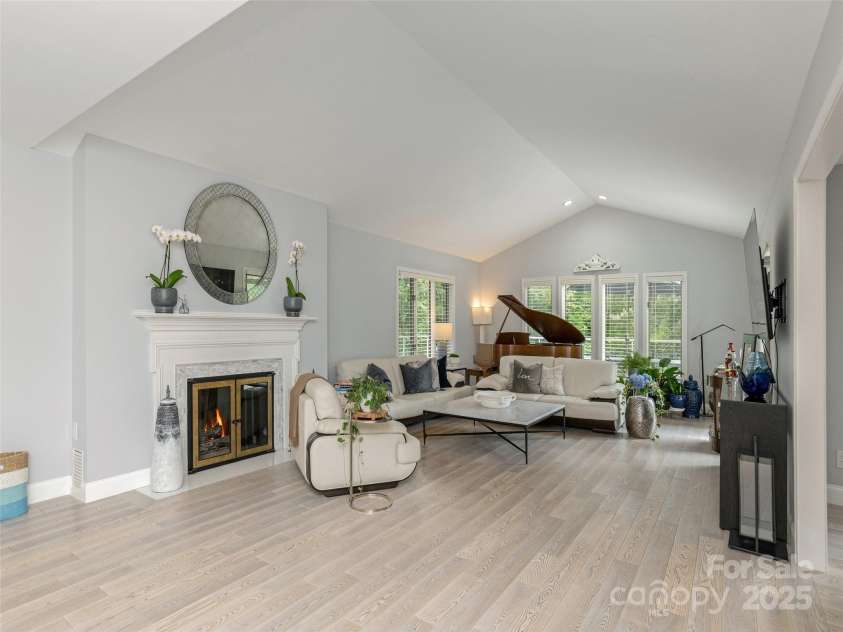 30 Fairway Drive, Etowah, NC 28729.  MLS# CAR4269057, YatesRealty ID 22128. 