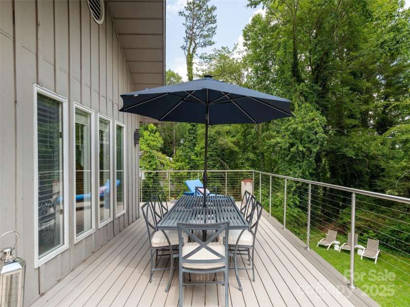30 Fairway Drive, Etowah, NC 28729.  MLS# CAR4269057, YatesRealty ID 22128. 