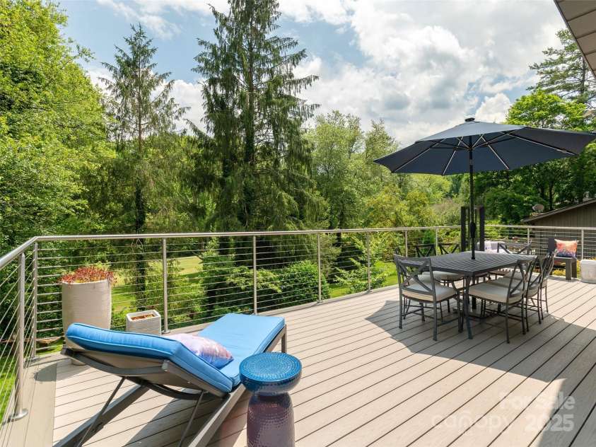 30 Fairway Drive, Etowah, NC 28729.  MLS# CAR4269057, YatesRealty ID 22128. 