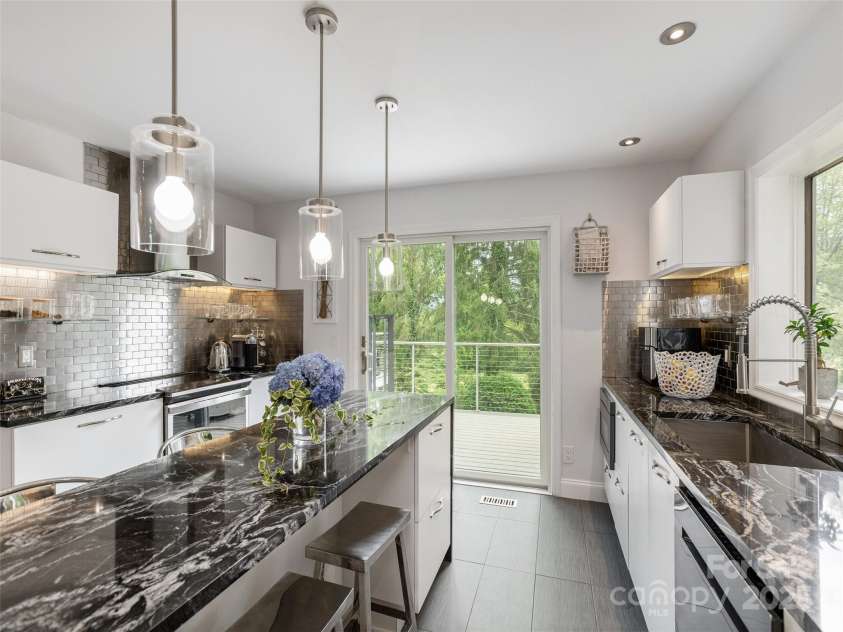 30 Fairway Drive, Etowah, NC 28729.  MLS# CAR4269057, YatesRealty ID 22128. 