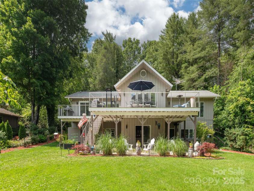 30 Fairway Drive, Etowah, NC 28729.  MLS# CAR4269057, YatesRealty ID 22128. 