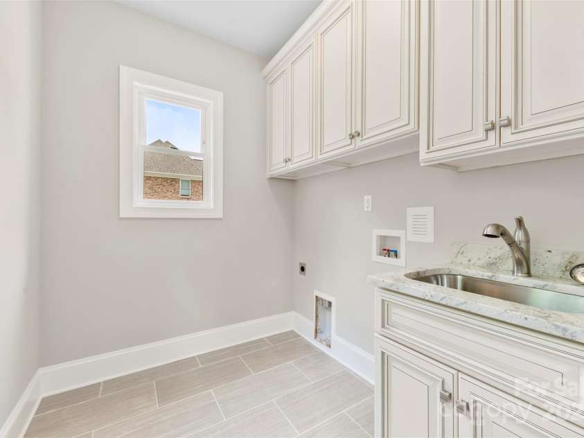 2857 Scarborough Court, Gastonia, NC 28054.  MLS# CAR4266766, YatesRealty ID 22129. 