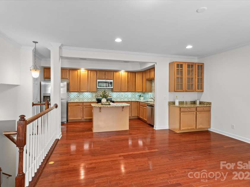 1530 Church Street, Charlotte, NC 28203.  MLS# CAR4259116, YatesRealty ID 22130. 