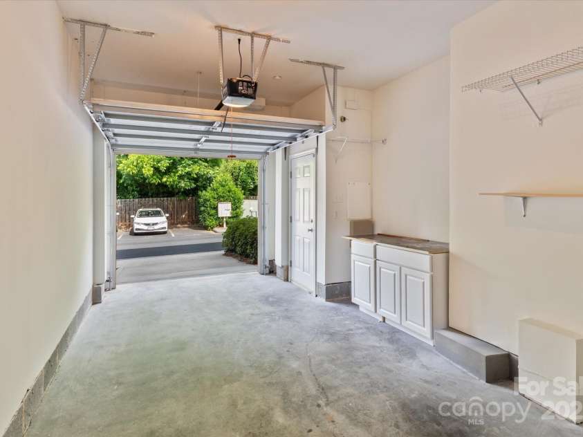 1530 Church Street, Charlotte, NC 28203.  MLS# CAR4259116, YatesRealty ID 22130. 
