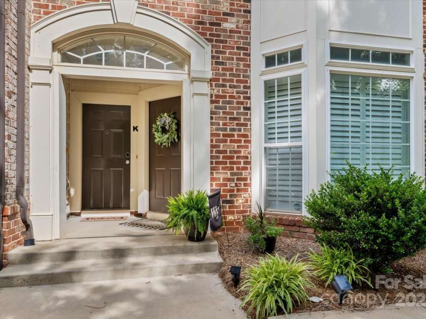 1530 Church Street, Charlotte, NC 28203.  MLS# CAR4259116, YatesRealty ID 22130. Welcome to 1530 S. Church St. #K, nestled in the heart of South End on a secluded treed side street convenient to everything!