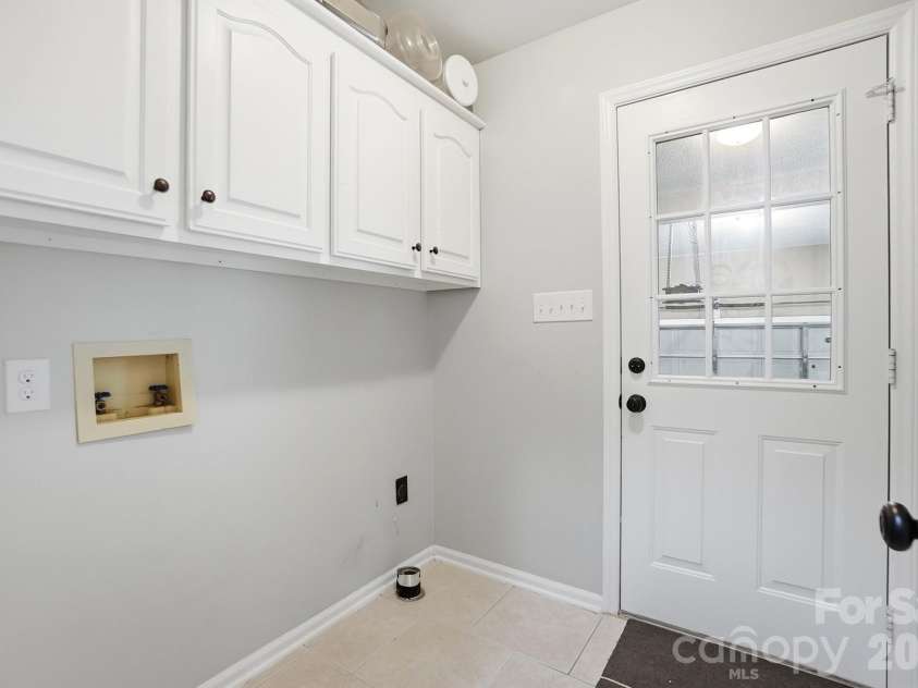 4218 Patriots Way, Gastonia, NC 28056.  MLS# CAR4354947, YatesRealty ID 22132. 