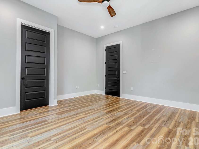 20 Phillip Lane, Arden, NC 28704.  MLS# CAR4365933, YatesRealty ID 22133. 