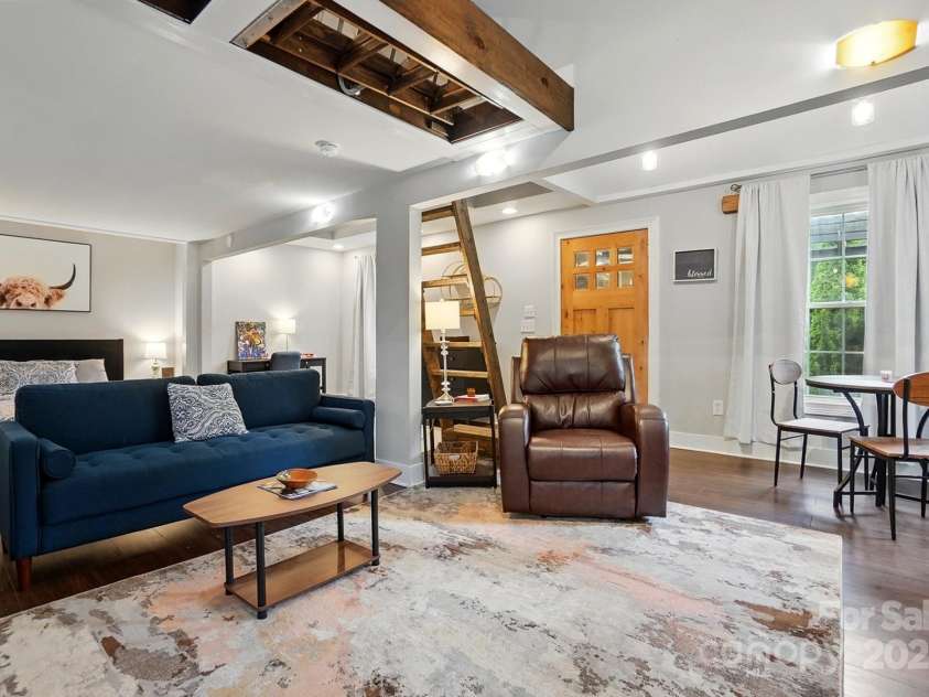 4235 Howie Circle, Charlotte, NC 28205.  MLS# CAR4258170, YatesRealty ID 22134. 
