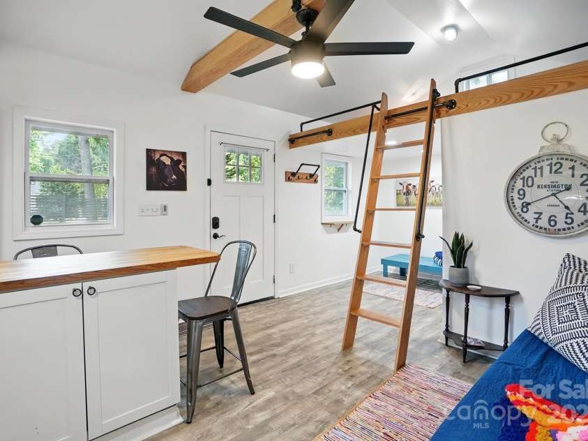 4235 Howie Circle, Charlotte, NC 28205.  MLS# CAR4258170, YatesRealty ID 22134. See loft
