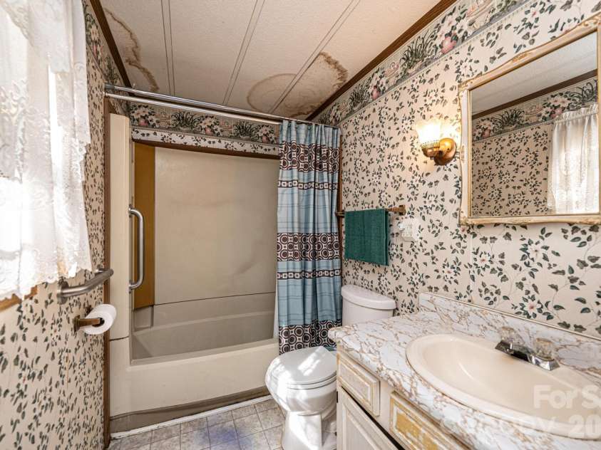 2474 Chandler Place, Granite Falls, NC 28630.  MLS# CAR4366653, YatesRealty ID 22135. 