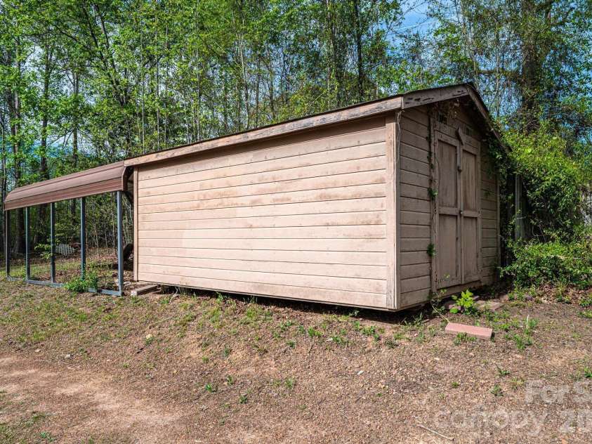 2474 Chandler Place, Granite Falls, NC 28630.  MLS# CAR4366653, YatesRealty ID 22135. 