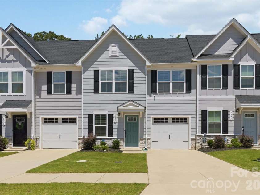 154 Stella Lane, Troutman, NC 28166.  MLS# CAR4409613, YatesRealty ID 22136. 