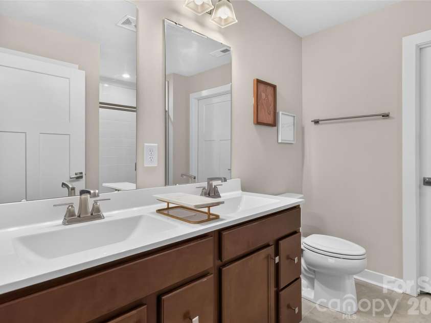 154 Stella Lane, Troutman, NC 28166.  MLS# CAR4409613, YatesRealty ID 22136. 