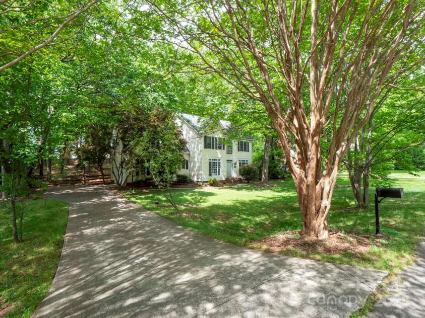 6100 Hunter Lane, Weddington, NC 28104.  MLS# CAR4249073, YatesRealty ID 22136. 