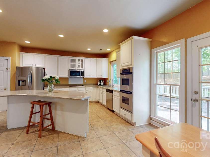6100 Hunter Lane, Weddington, NC 28104.  MLS# CAR4249073, YatesRealty ID 22136. 
