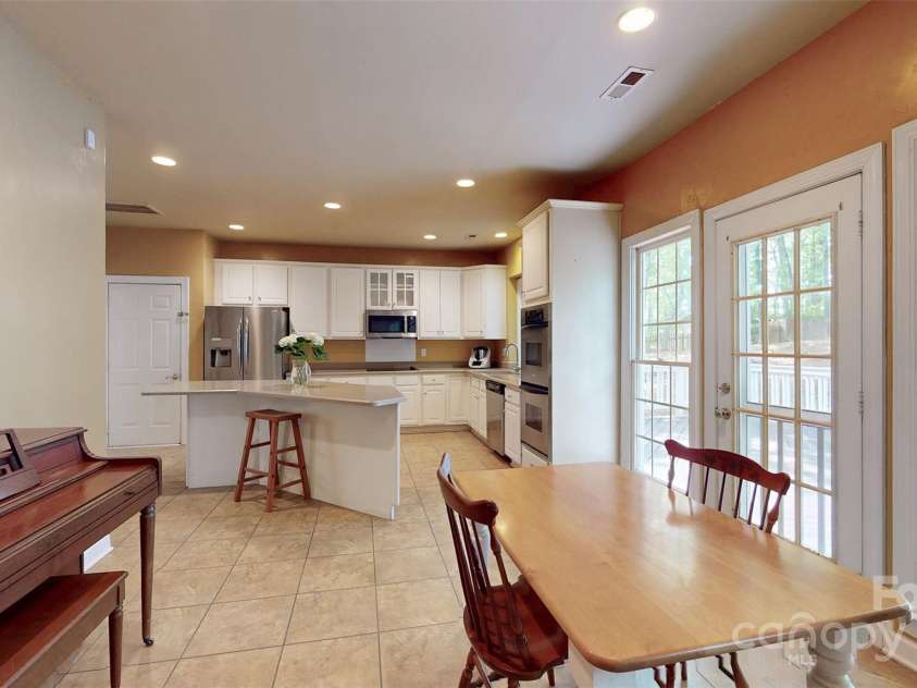 6100 Hunter Lane, Weddington, NC 28104.  MLS# CAR4249073, YatesRealty ID 22136. 