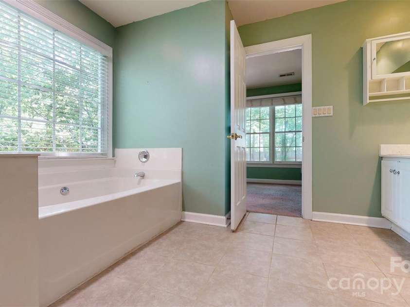 6100 Hunter Lane, Weddington, NC 28104.  MLS# CAR4249073, YatesRealty ID 22136. 