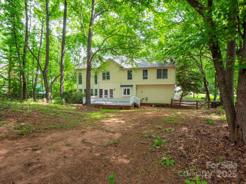 6100 Hunter Lane, Weddington, NC 28104.  MLS# CAR4249073, YatesRealty ID 22136. 