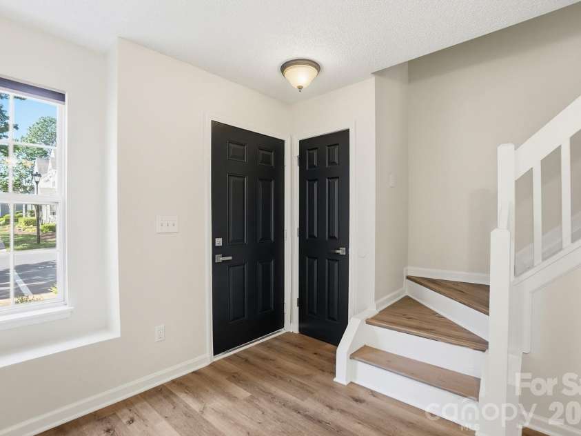10584 English Setter Way, Charlotte, NC 28269.  MLS# CAR4377781, YatesRealty ID 22137. 
