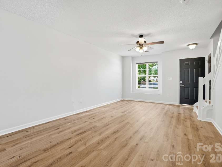 10584 English Setter Way, Charlotte, NC 28269.  MLS# CAR4377781, YatesRealty ID 22137. 