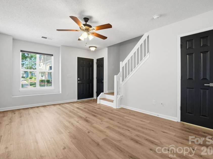 10584 English Setter Way, Charlotte, NC 28269.  MLS# CAR4377781, YatesRealty ID 22137. 