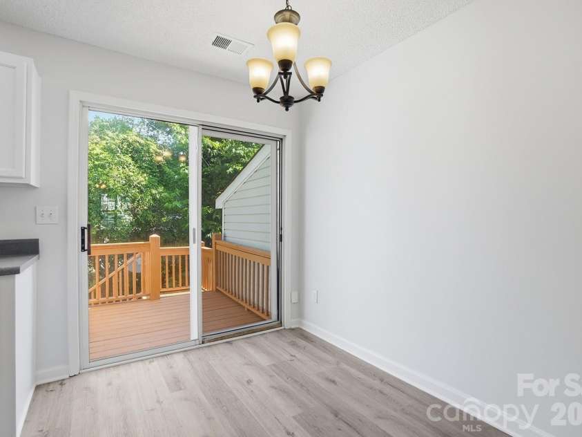 10584 English Setter Way, Charlotte, NC 28269.  MLS# CAR4377781, YatesRealty ID 22137. 