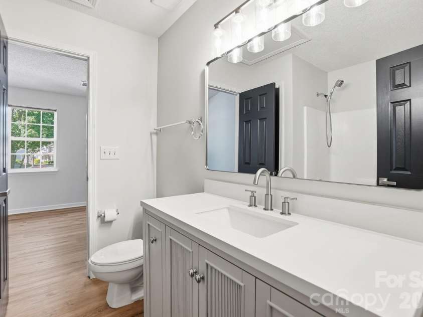 10584 English Setter Way, Charlotte, NC 28269.  MLS# CAR4377781, YatesRealty ID 22137. 