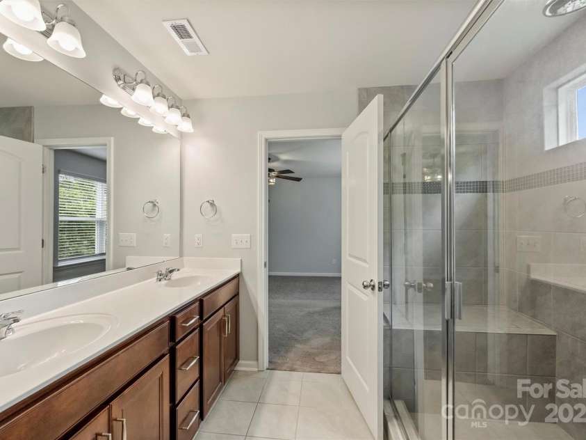7209 Brookline Place, Huntersville, NC 28078.  MLS# CAR4251054, YatesRealty ID 22137. 