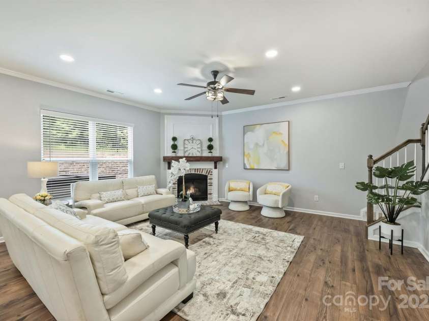 7209 Brookline Place, Huntersville, NC 28078.  MLS# CAR4251054, YatesRealty ID 22137. Club House / Pool