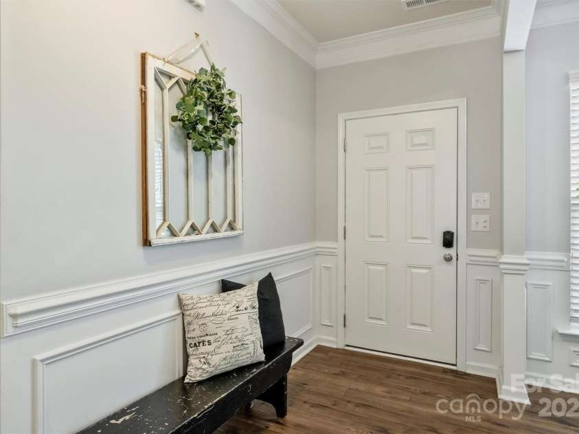 7209 Brookline Place, Huntersville, NC 28078.  MLS# CAR4251054, YatesRealty ID 22137. Formal Dining Area