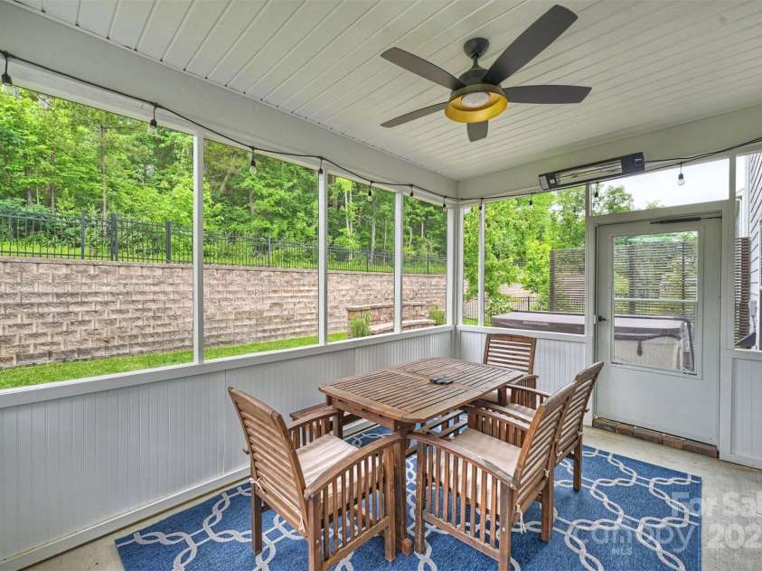 7209 Brookline Place, Huntersville, NC 28078.  MLS# CAR4251054, YatesRealty ID 22137. Screened Patio with Privacy