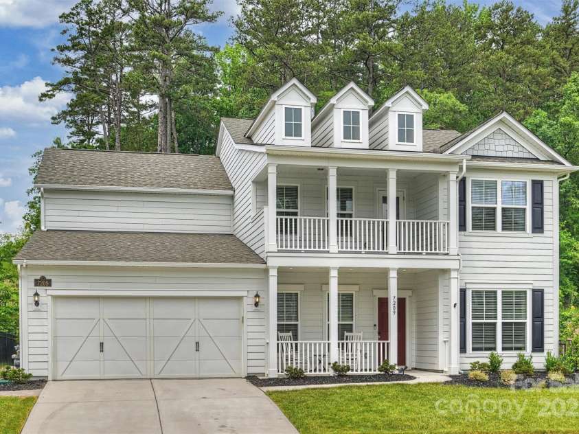 7209 Brookline Place, Huntersville, NC 28078.  MLS# CAR4251054, YatesRealty ID 22137. Welcome to Olmsted in Huntersville!