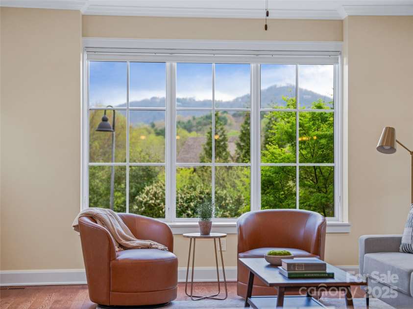 17 Kiftsgate Court, Asheville, NC 28804.  MLS# CAR4242474, YatesRealty ID 22138. 17 Kiftsgate - Beautiful Mountain Views