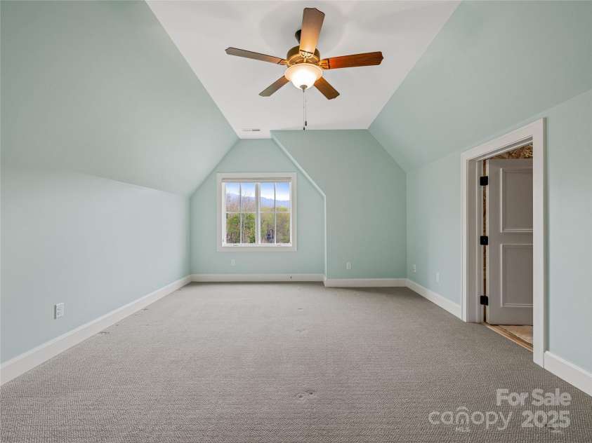 17 Kiftsgate Court, Asheville, NC 28804.  MLS# CAR4242474, YatesRealty ID 22138. 3 Bedroom