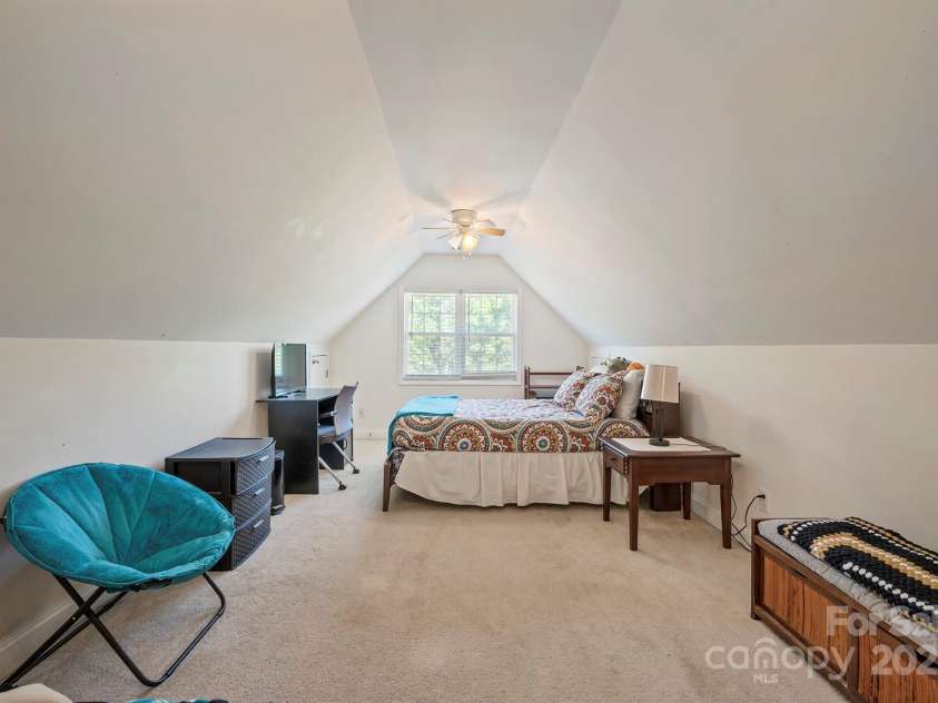 14340 Kendalton Meadow Drive, Mint Hill, NC 28227.  MLS# CAR4254696, YatesRealty ID 22139. Bonus or rec room