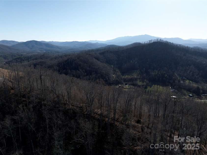 615 Fred Sparks Road, Bakersville, NC 28705.  MLS# CAR4322515, YatesRealty ID 2214. 